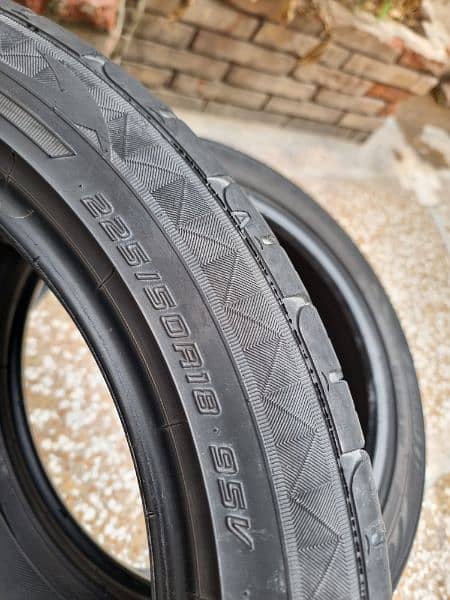 225/50/18 Dunlop tyres 7