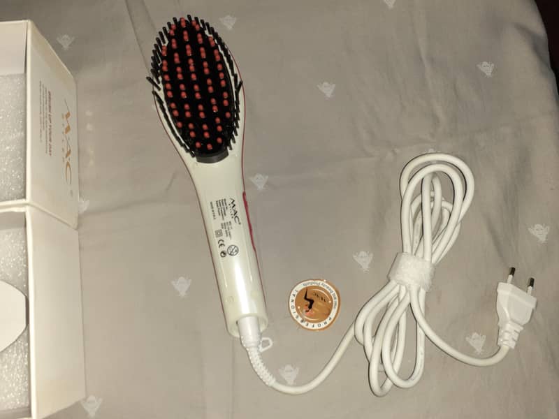 Hair Straightener with Ceramic Brush 2