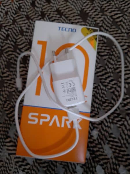 1 week use box charger 10by10 contact 03118649495 call and whatsapp 6