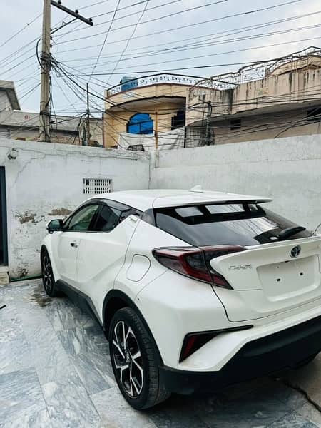 Toyota C-HR G LED 2018 4 Grade 4