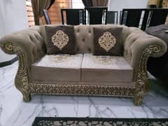 only few months used 6 seater sofa set made in molty foam