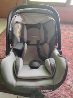 Tinnies Baby Carry Cot & Car Seat