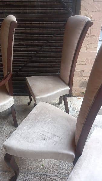6 chairs one table 2