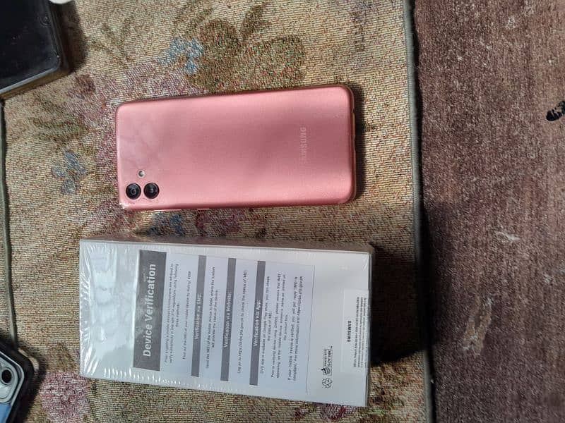 Samsung a04 4/64gb copper colour 1