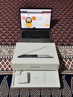 Apple macbook pro laptop