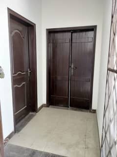 10 Marla 3 Bedroom Apartment for Sale in Askari -11 Lahore.