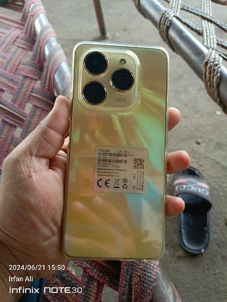 Tecno spark 20 pro 8+8/256::::10/10 condition 1