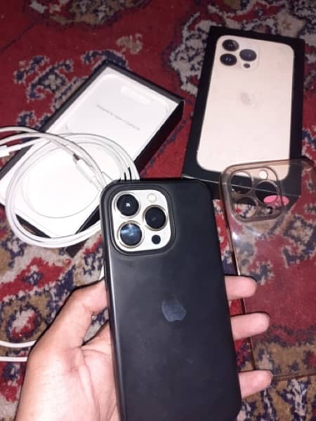 iPhone 13 pro JV 128gb 10/10 condition 0