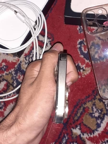 iPhone 13 pro JV 128gb 10/10 condition 5