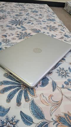 Hp windows 10 laptop for sale in good price