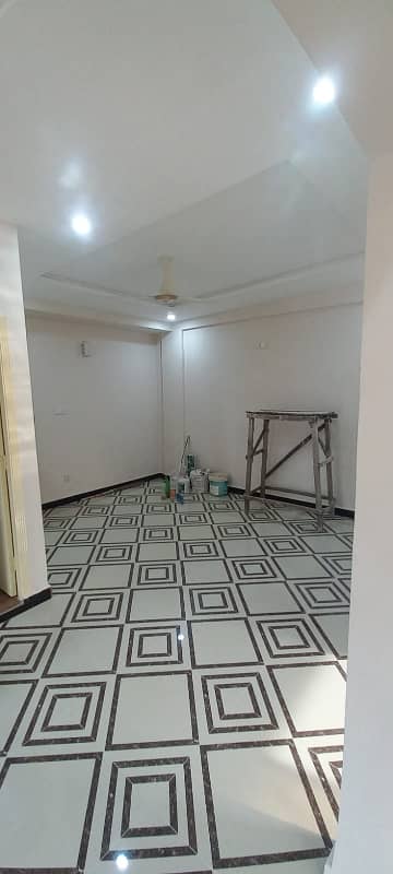 BEAUTIFUL AND AOUT CLASS OFFICE FOR SALE IN F10 MARKAZ 2