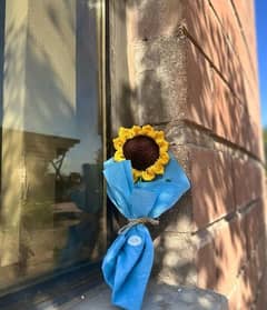 One Crochet Sunflower (perfect gift with elegant packaging)