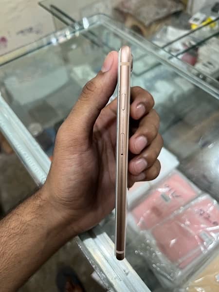 IPhone 8plus Rose Gold Non PTA. 5