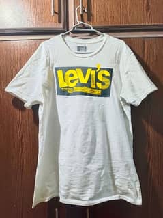 T-shirts ( Brand: Nike, Levi's, Engine)