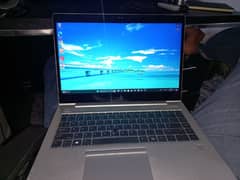 hp Laptop 840 G5 (Touch Screen)