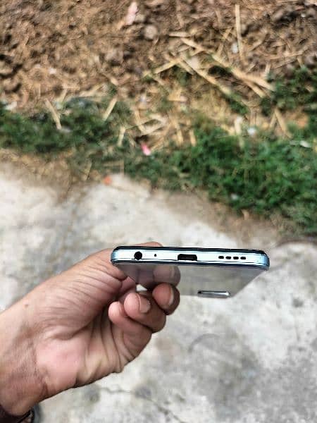 Vivo y21a 4/128 GB hai only cash no exchange 0