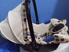 carrycot v good condition