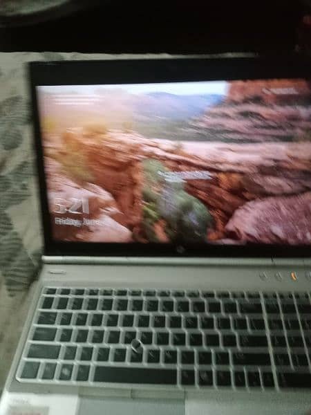 A good condition HP elite book laptop 3