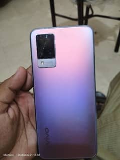 VIVO V21 Panel damage