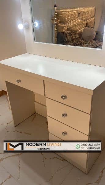 Stylish Vanity dressing table with lights best quality 8