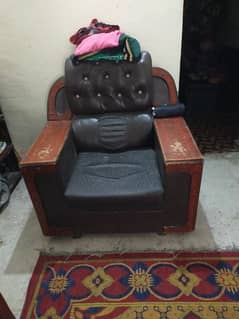 sofa set . . . seat ka Kamm Hona Hai just pics ap K samnay hain