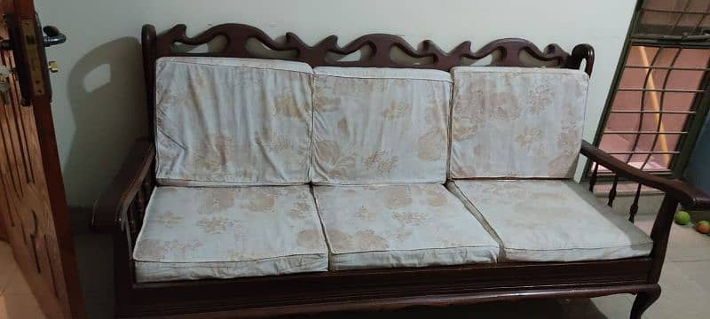pure wooden sofa set in a very good condition 4