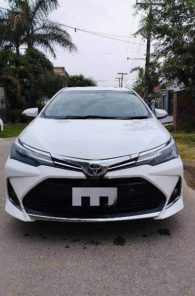 Toyota Altis Grande 2017 1.8 CVT-i 0