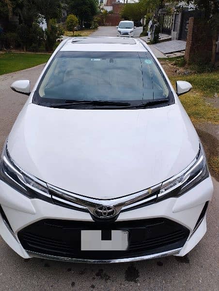 Toyota Altis Grande 2017 1.8 CVT-i 1