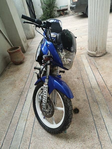 YAMAHA YBR 125 3