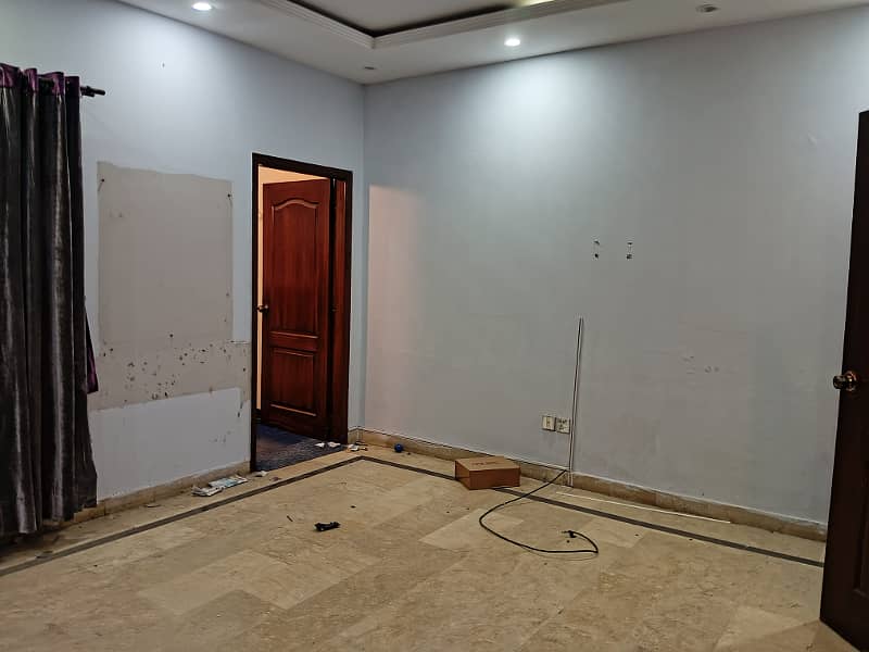 5 MARLA HOUSE FOR SALE IN JOHAR TOWN 4