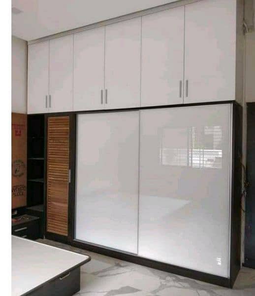 Almari Wardrobe Cupboard Wall To Wall Movable Available 13