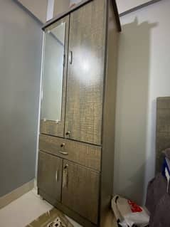 2 Door Woredrobe with Mirror