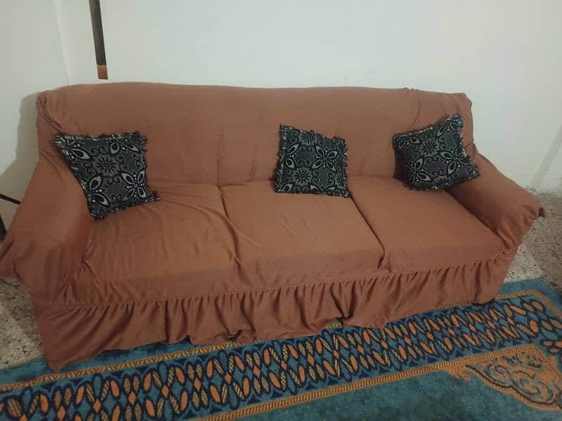 7 Seater Sofa set available for sale on urgent basis 1
