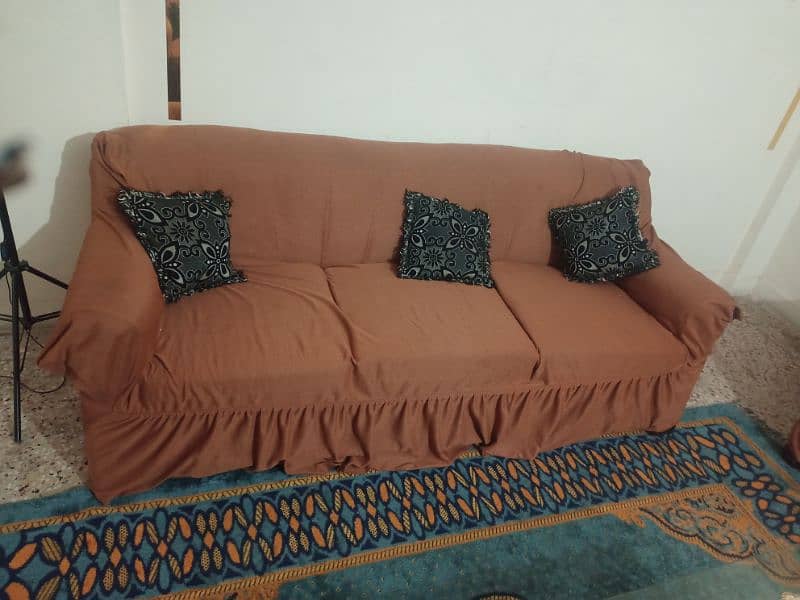 7 Seater Sofa set available for sale on urgent basis 4