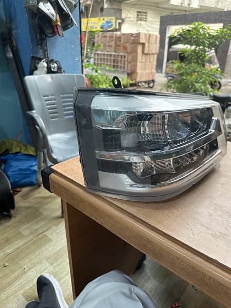 Daihatsu atrai 2021 headlight , hijet headlight 1