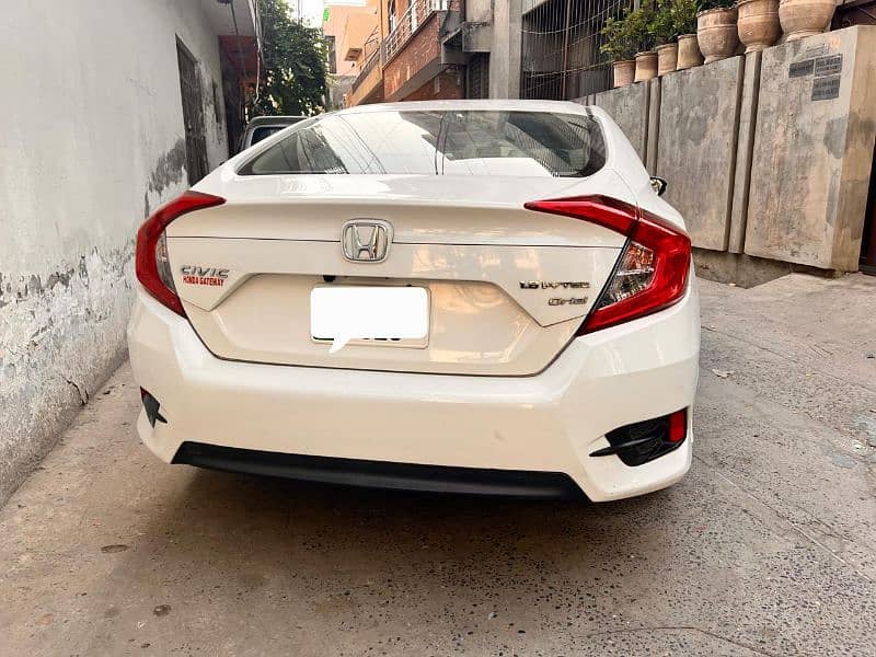 Honda Civic Oriel 2019 4