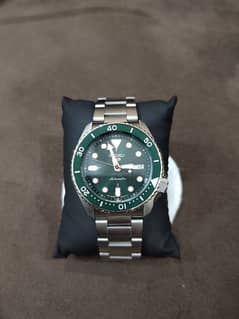Seiko Sports 5 /Men automatic watch/ Water resistant Emerald green