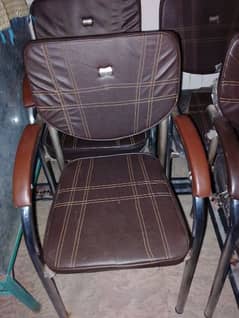 Office Chairs (5) 2500 per pcs