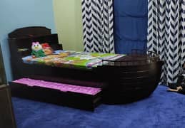 kids trundle bed