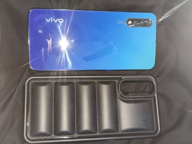 VIVO S1 8