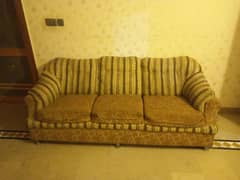 7 seater sofa set available used