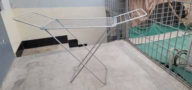 Clothes hanging stand