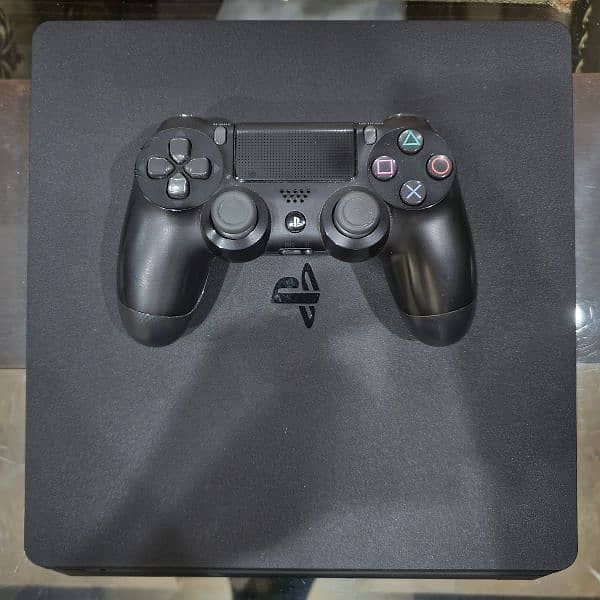 PLAYSTATION PS4 SLIM (1TB) with 2 CONTROLLERS 5