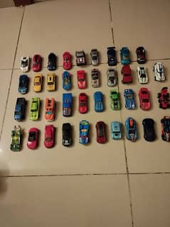 Hotwheels cars/storage box and diecast buggati chiron