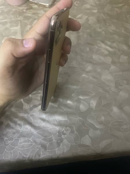 Iphone 11 pro max PTA Approved 3
