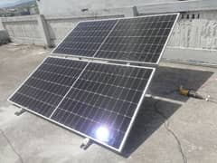 1 KW solar setup. Solar panels Jinko N type Sinko 65A mppt charge.