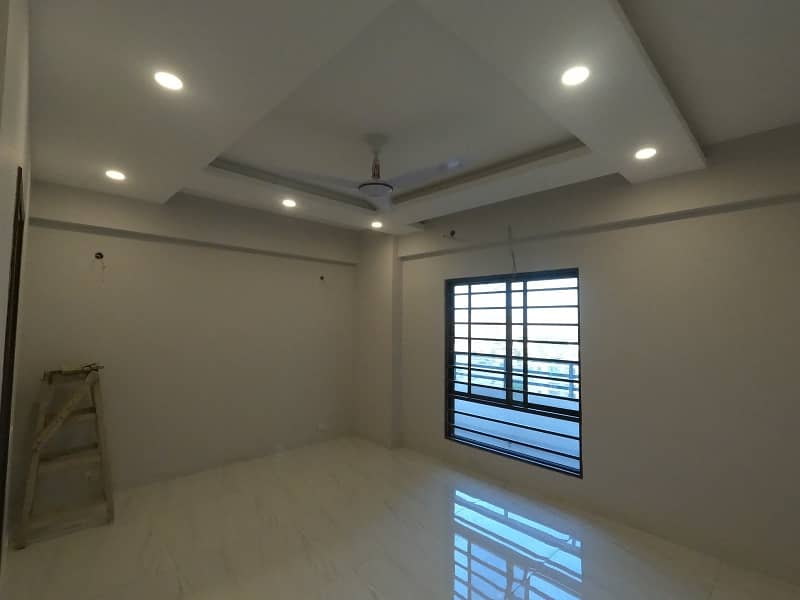Prime Location Flat Available For Rent In Metropolis Residency 13