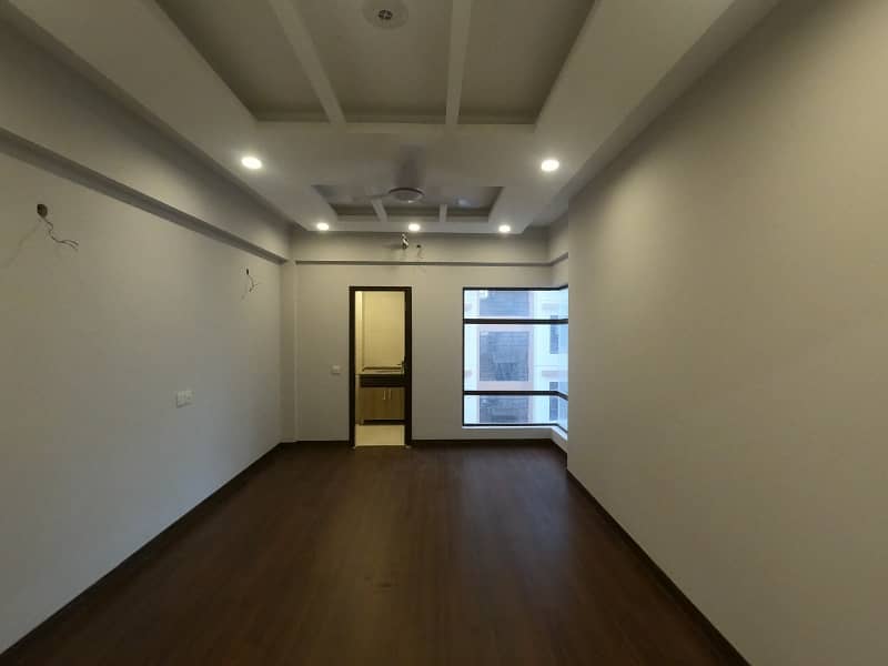 Prime Location Flat Available For Rent In Metropolis Residency 16