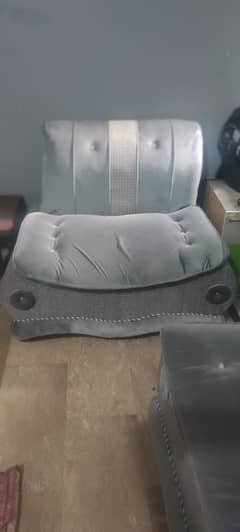 7 seater sofa condition 10.9 saf sutry soffy hen