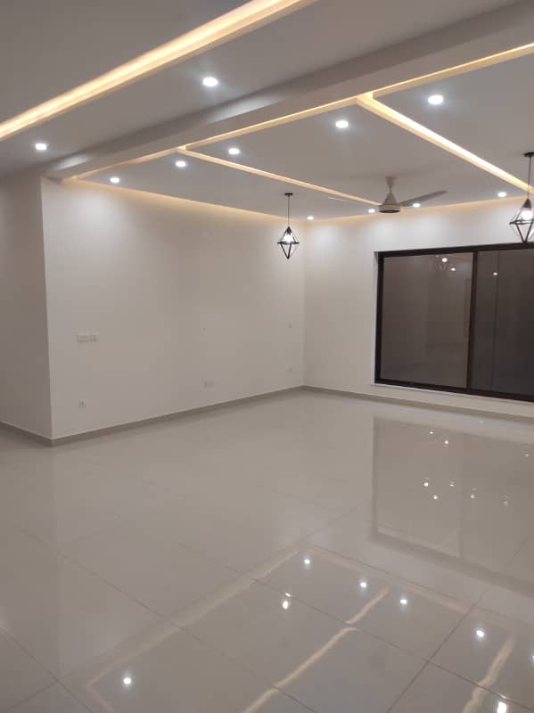 1 Kanal Triple Storey Brand New House Available For Sale 1